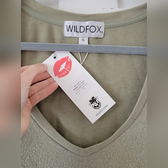 Wildfox Deep V Baggy Beach Jumper - Picture 3 of 4